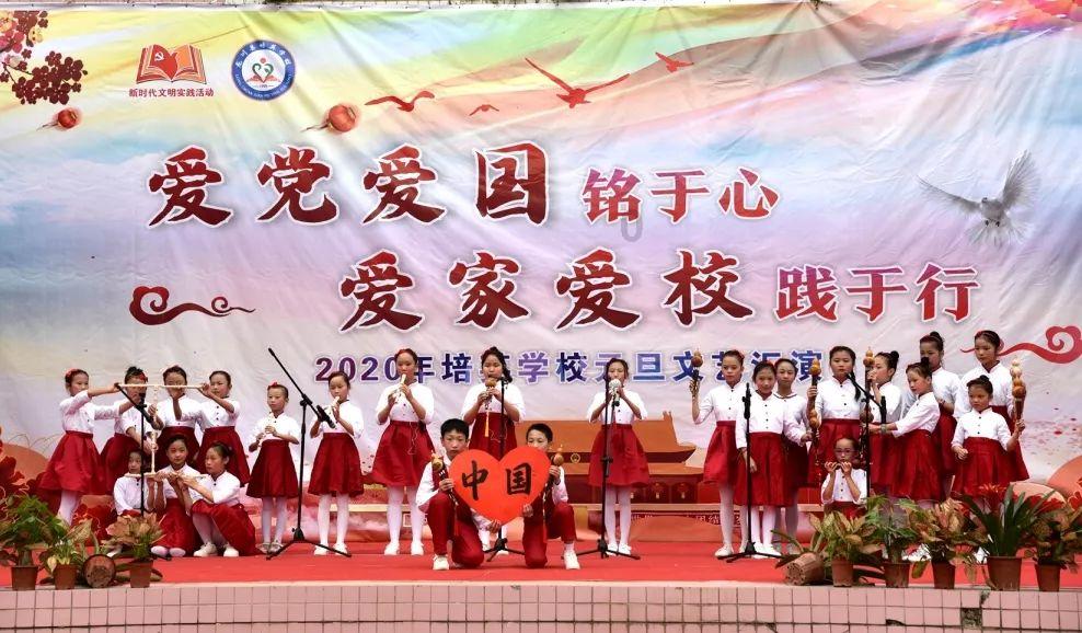 逃出魔术师的房间